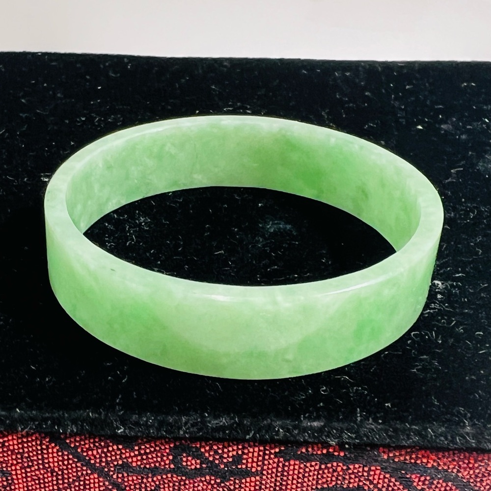 Burma type A jadeite  jade bangle/40.40 mm